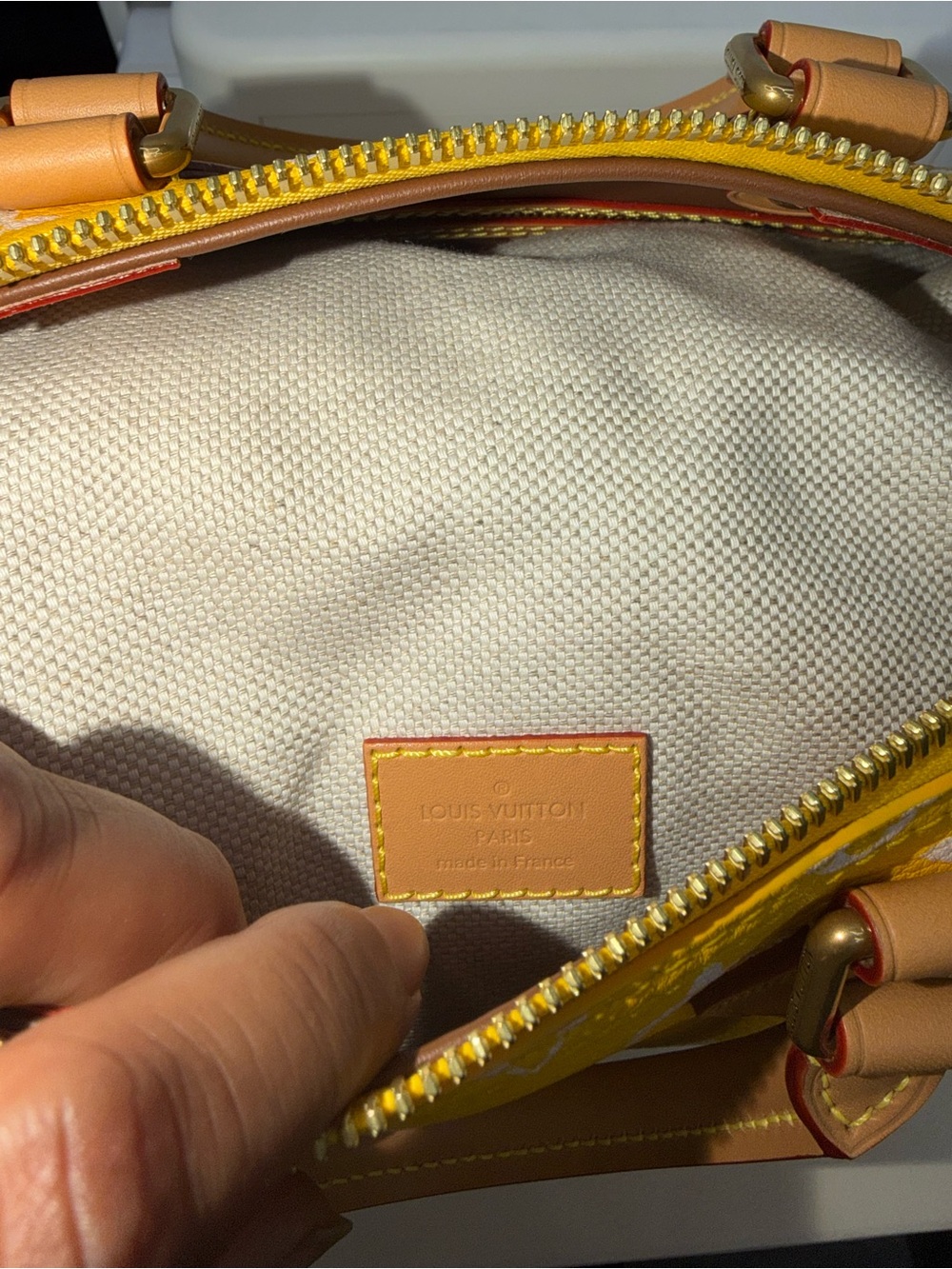Louis Vuitton Speedy P9 Bandouliere Size 25 Jaune Mat Yellow M24426 Runway - Picture 3 of 7